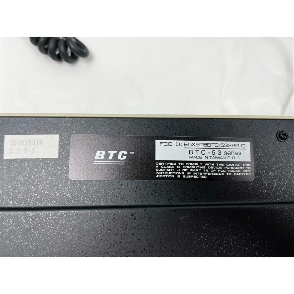 VTG‎ Retro KEYBOARD BTC-5339R 5-Pin DIN AT w/Protective Case Taiwan ROC Untested